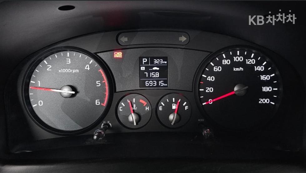 2017 - kia bongo iii