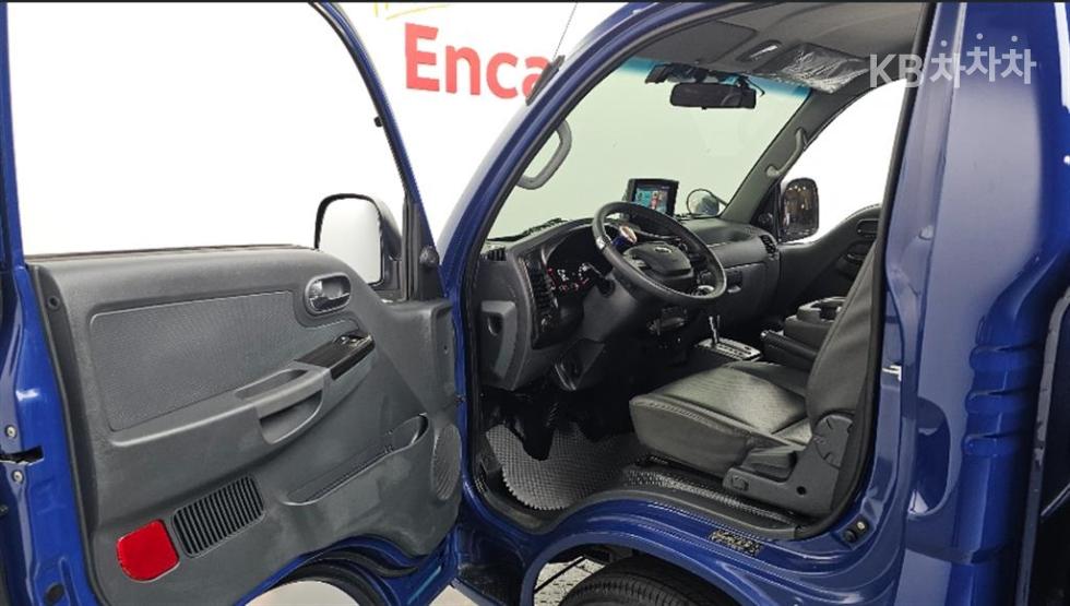 2017 - kia bongo iii