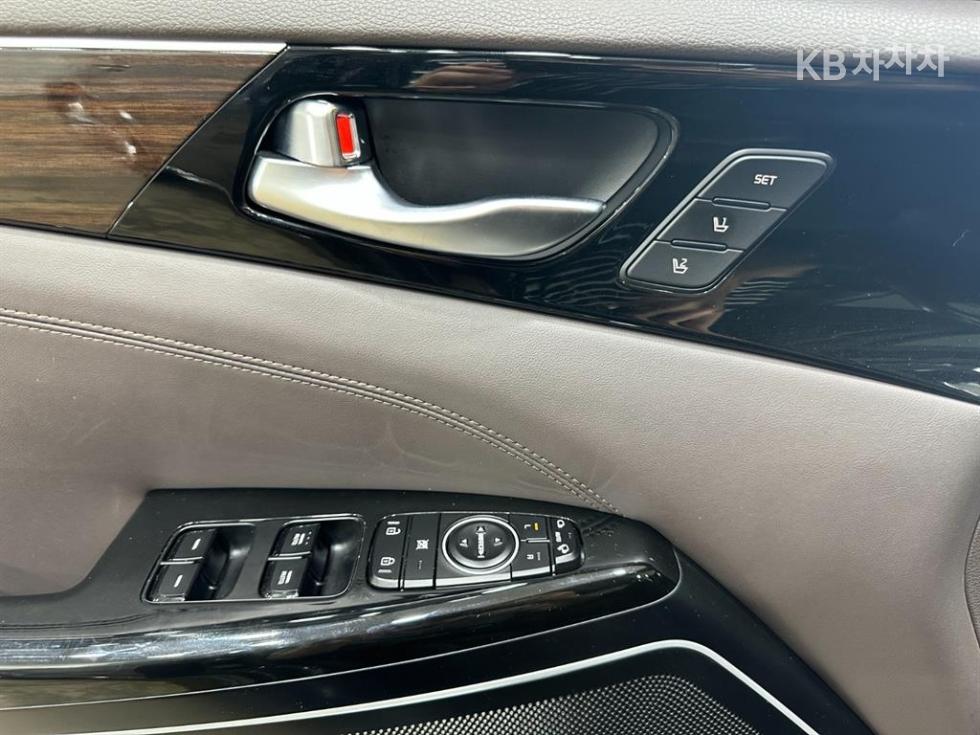 2018 - kia k7