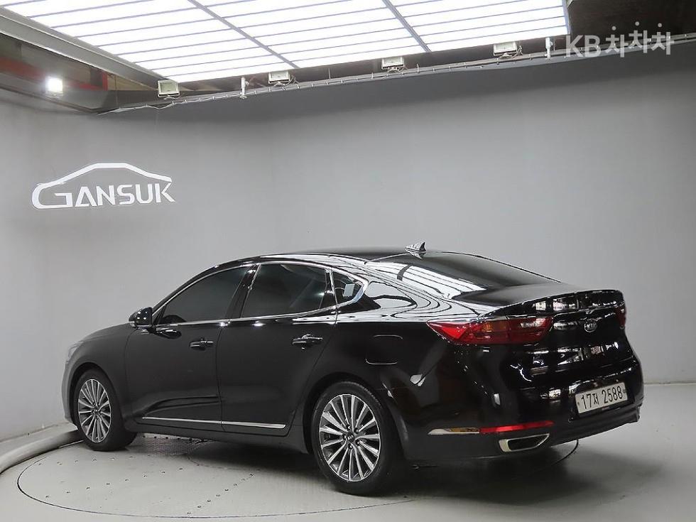 2019 - kia k7