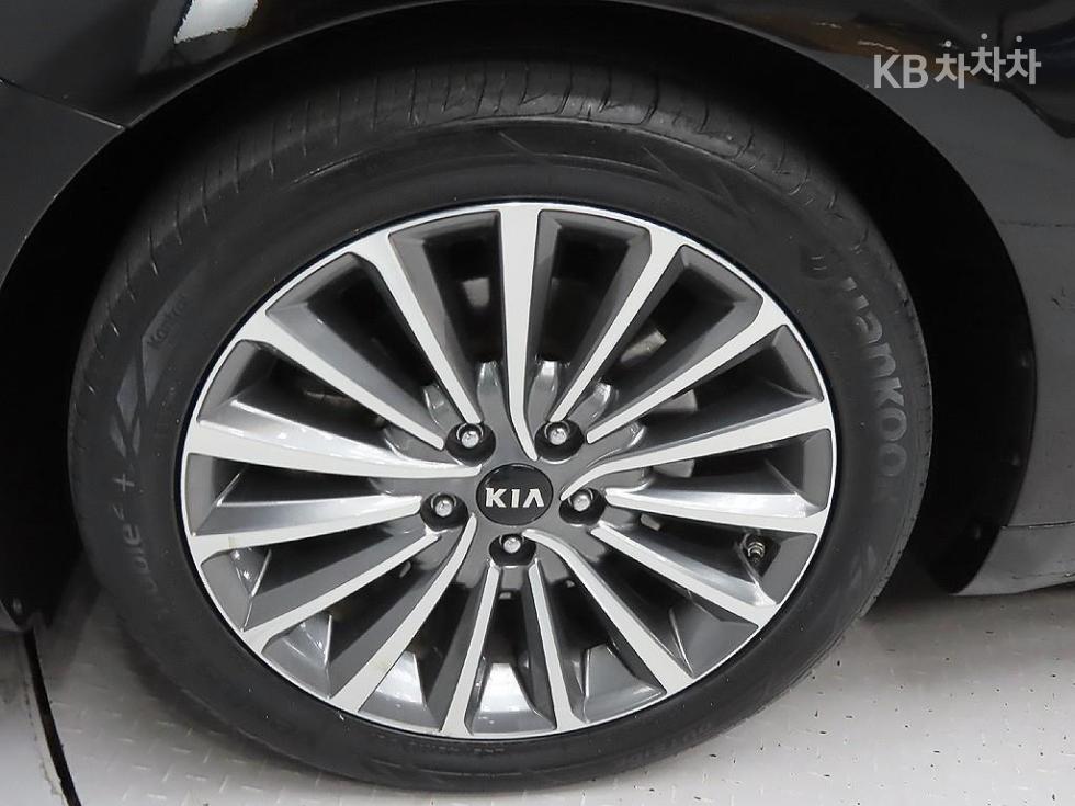 2019 - kia k7