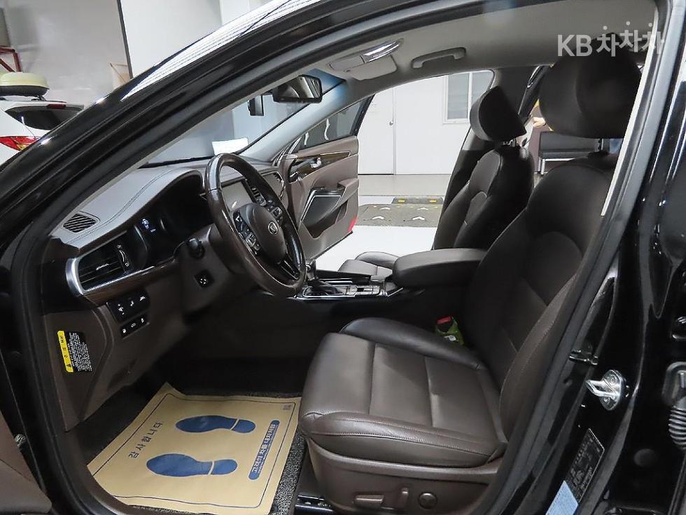 2019 - kia k7