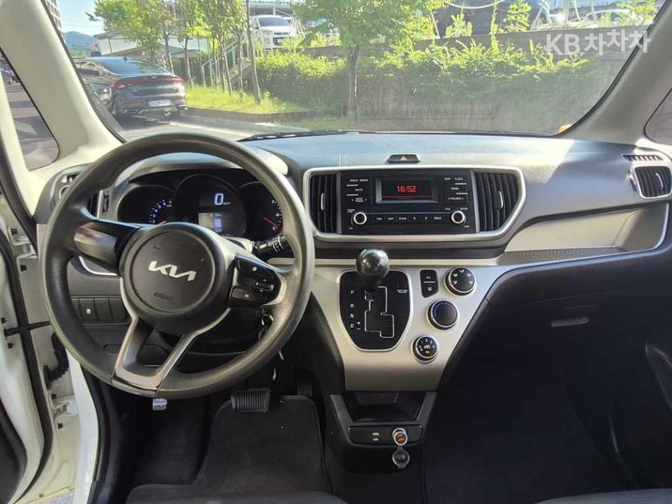 2022 - kia ray