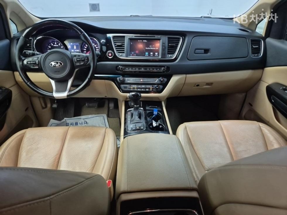 2016 - kia carnival