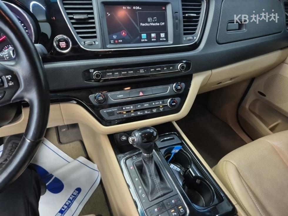 2016 - kia carnival
