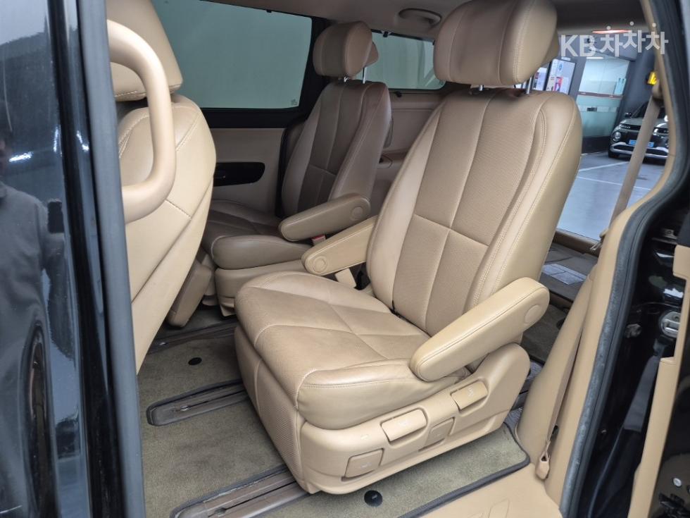 2016 - kia carnival