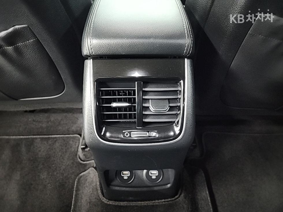 2020 - kia k7