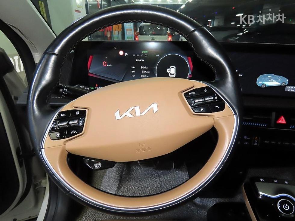 2023 - kia ev6
