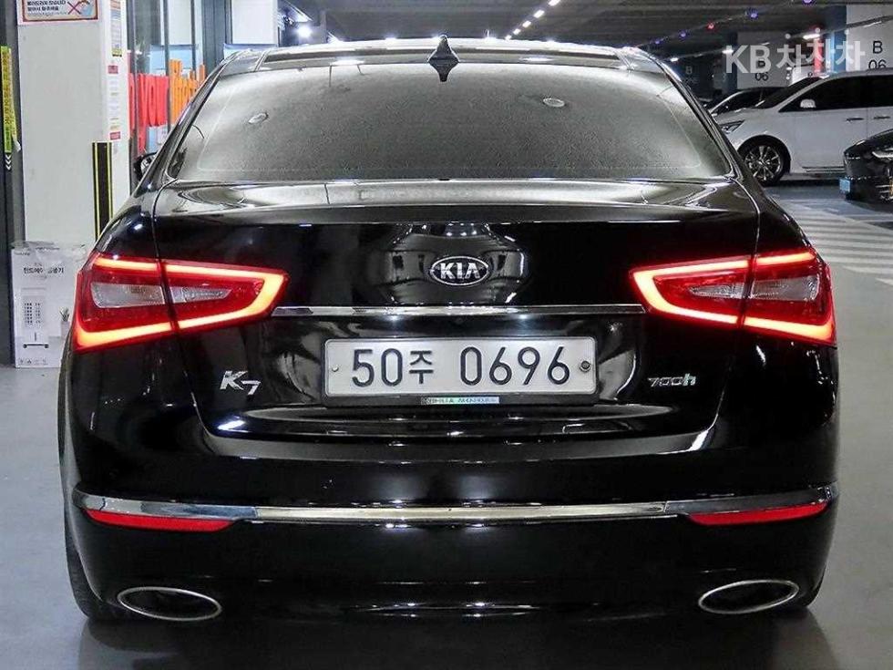 2016 - kia k7