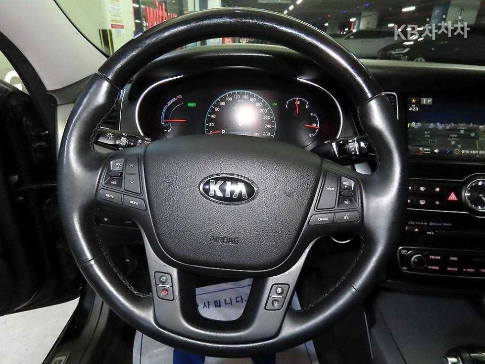 2016 - kia k7