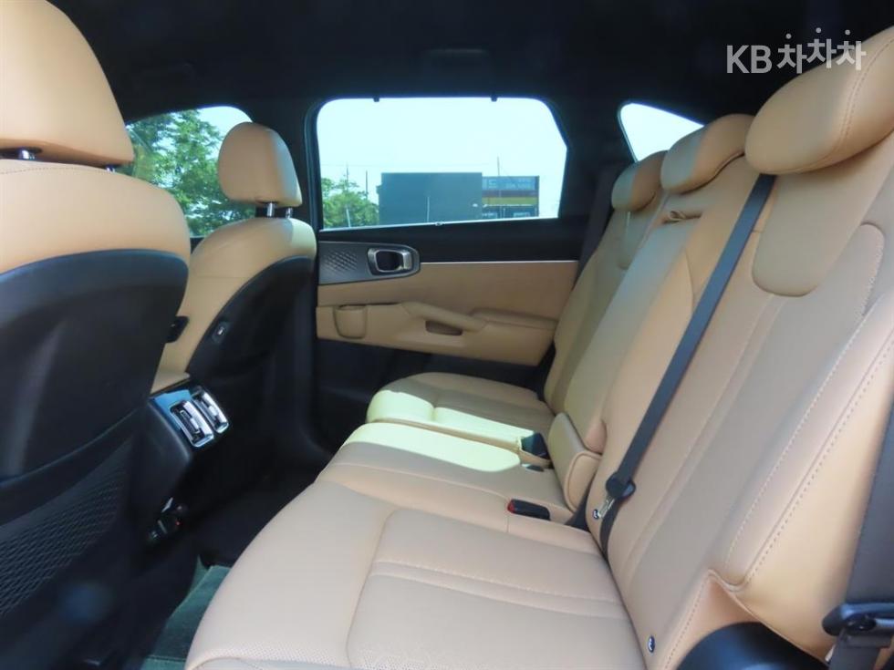 2021 - kia sorento