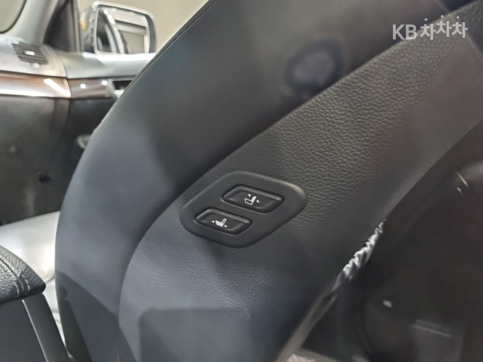 2018 - kia mohave