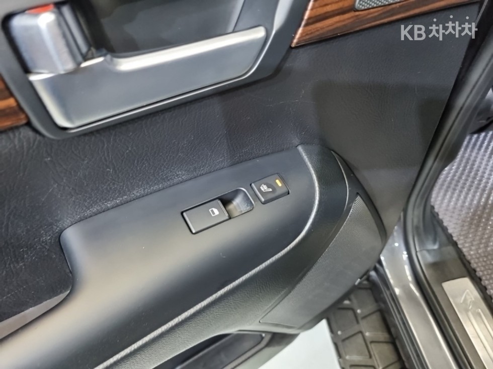 2018 - kia mohave