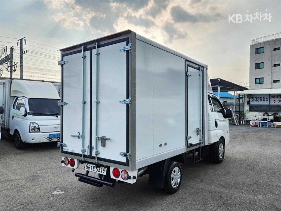 2025 - kia bongo iii