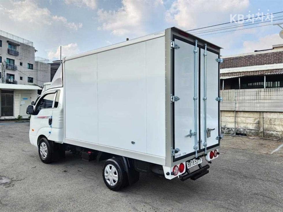 2025 - kia bongo iii