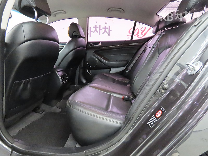 2016 - kia k7