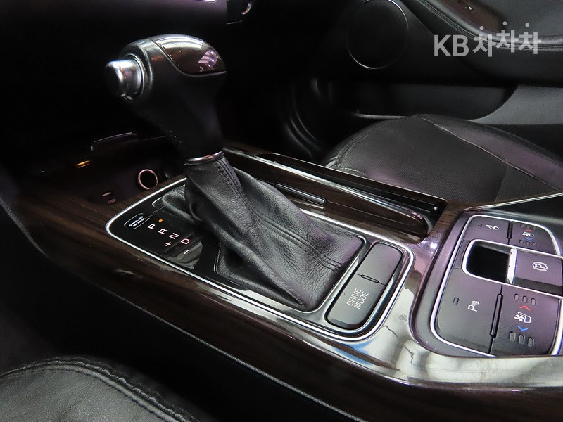 2016 - kia k7