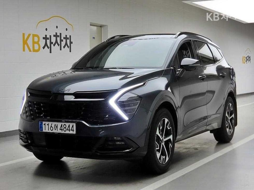 2023 - kia sportage