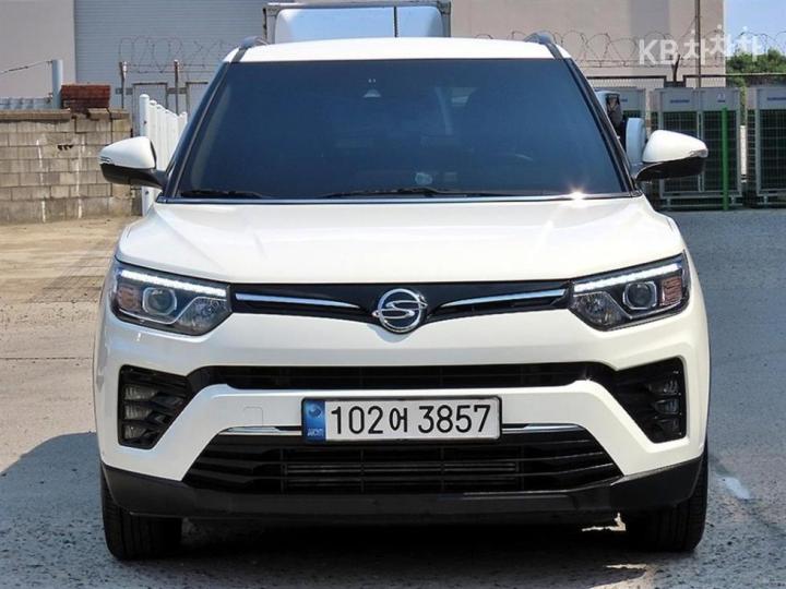KG Mobility (Ssangyong) Tivoli Gasoline V3 2WD Base Type