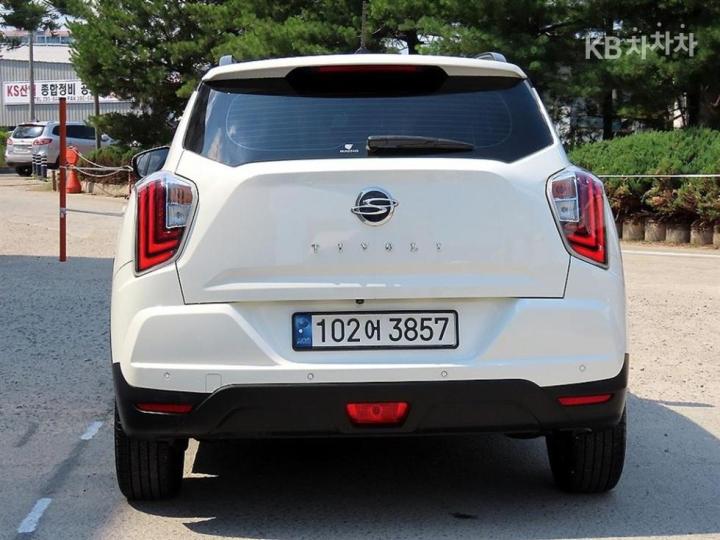 KG Mobility (Ssangyong) Tivoli Gasoline V3 2WD Base Type — фото 4