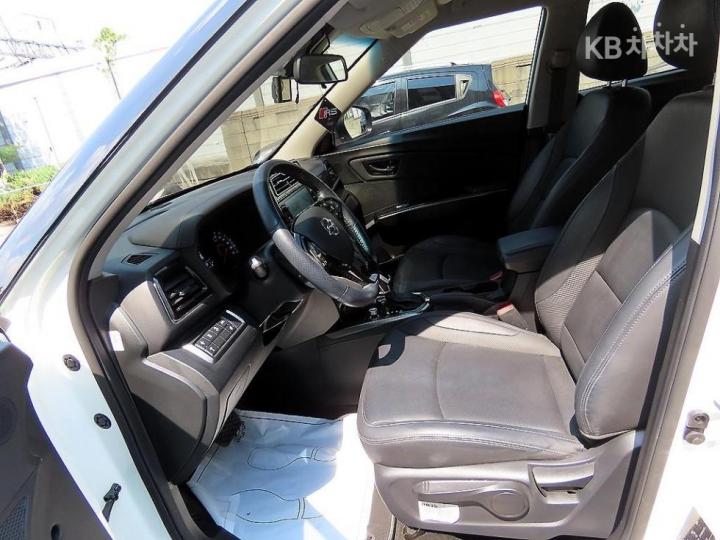 KG Mobility (Ssangyong) Tivoli Gasoline V3 2WD Base Type — фото 5
