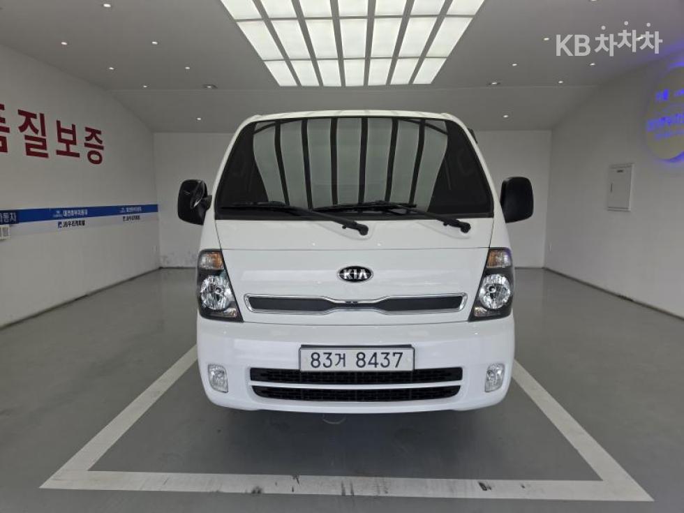 2016 - kia bongo iii