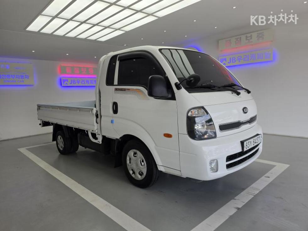 2016 - kia bongo iii