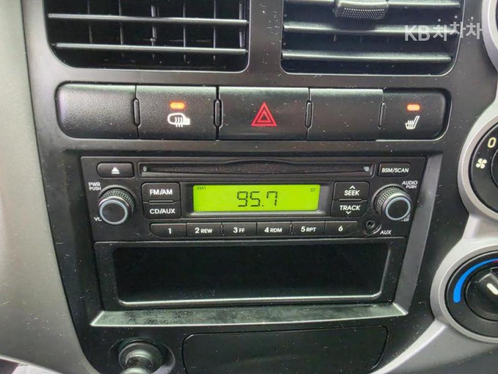 2016 - kia bongo iii