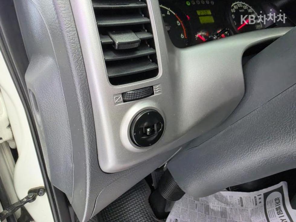 2016 - kia bongo iii