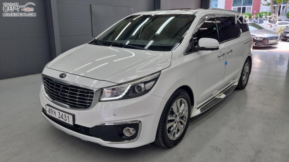 2017 Kia carnival 9-seater 2.2 diesel Noblesse