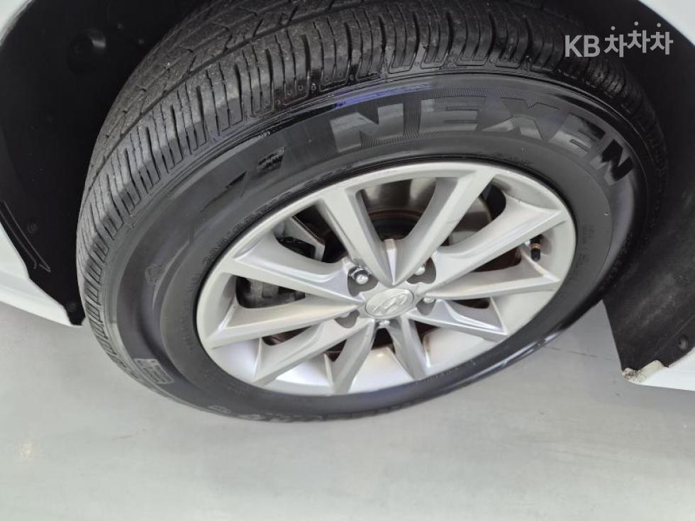 Hyundai Sonata — miniaturë 17