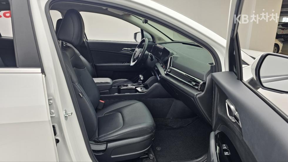 2024 - kia sportage