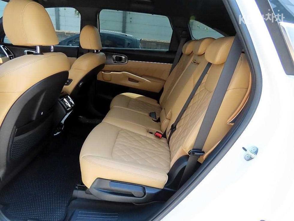 2023 - kia sorento