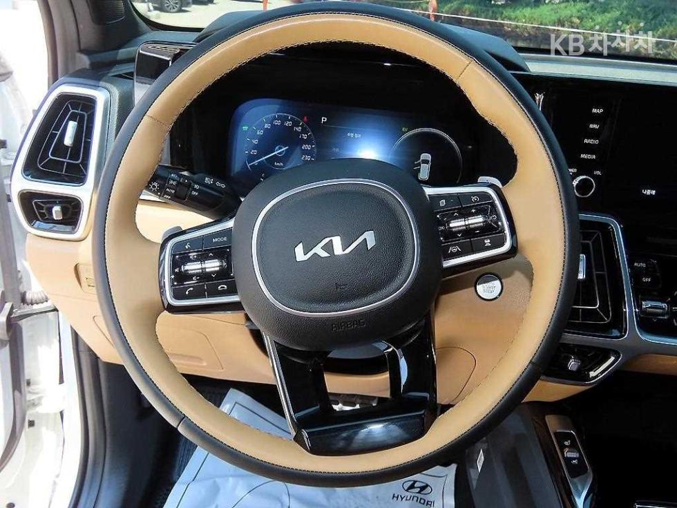 2023 - kia sorento