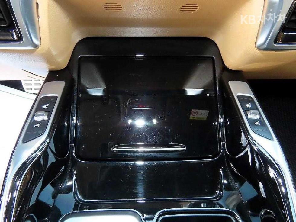 2023 - kia sorento