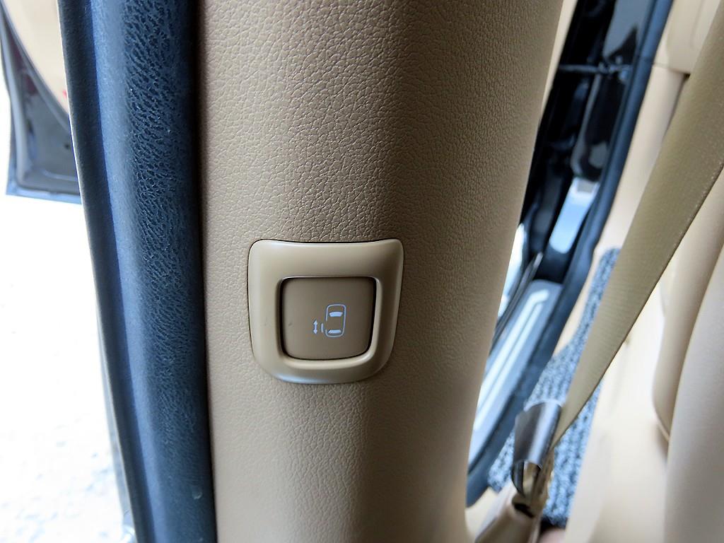 2016 - kia carnival