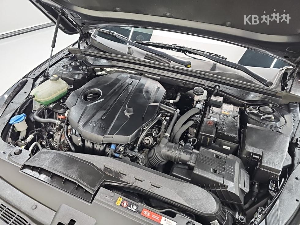 2020 - kia k5