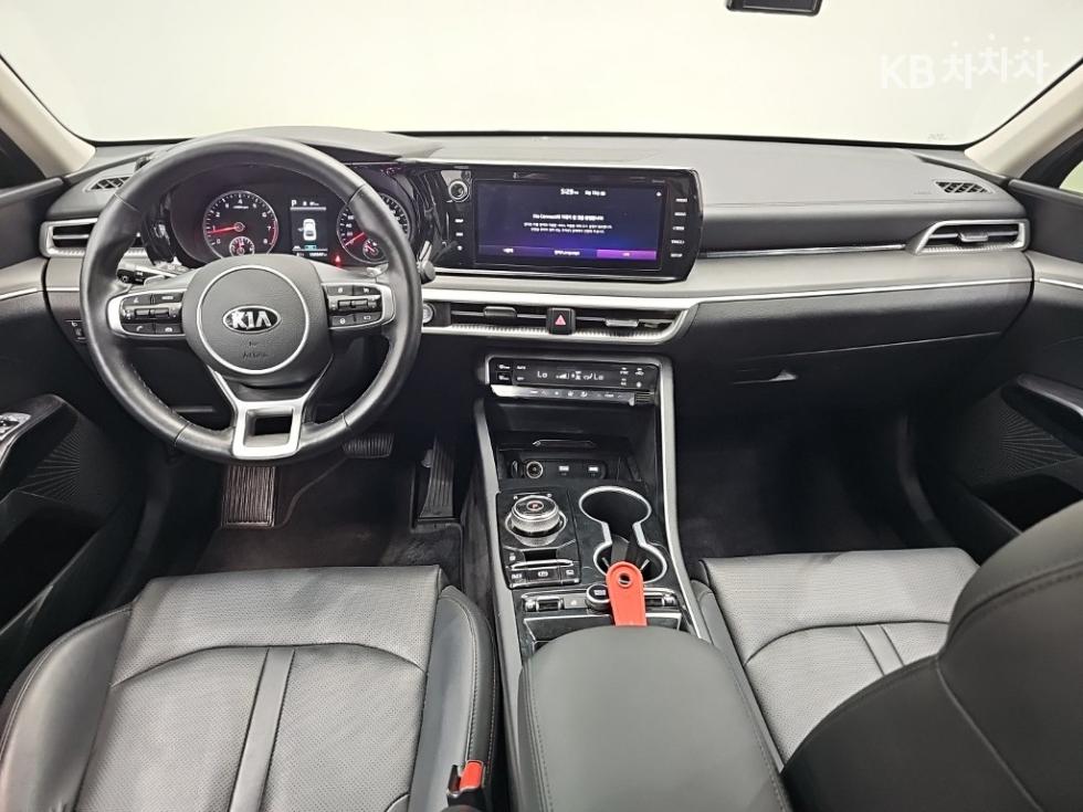 2020 - kia k5