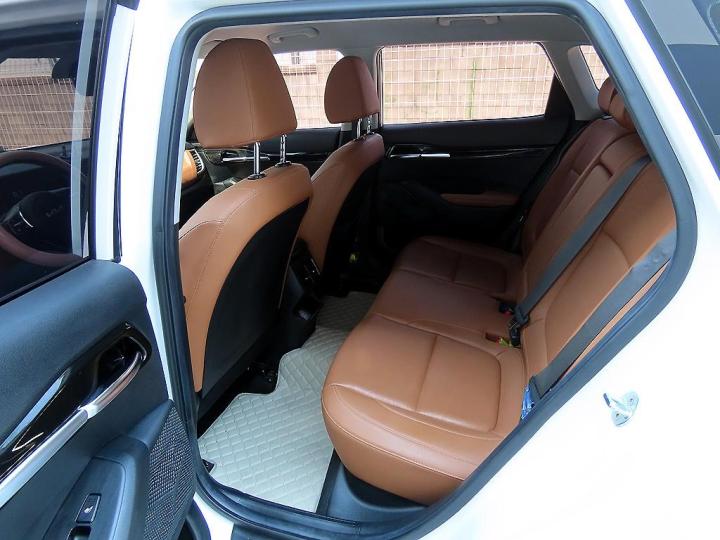 Kia Seltos SP2 1.6 T-GDI 2WD Signature Gravity — фото 5