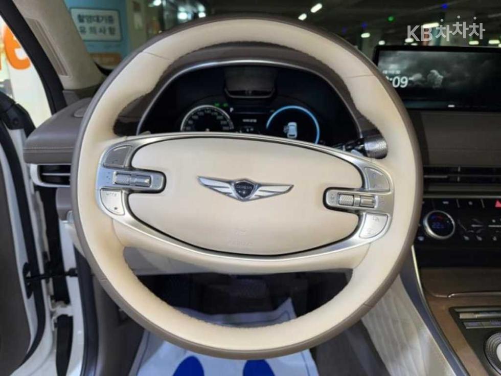 2022 Genesis GV80 photo