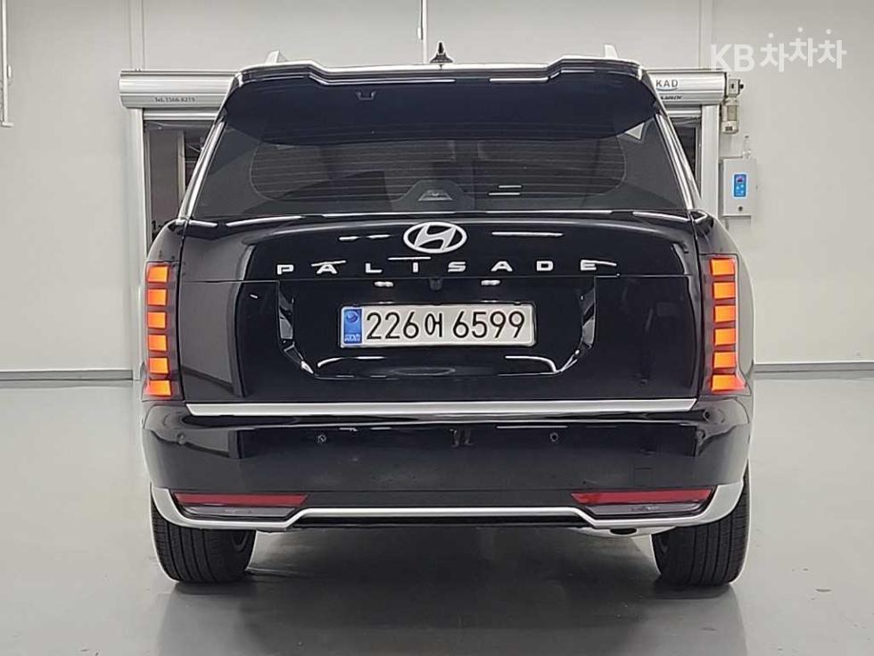 2025 Hyundai Used Car photo