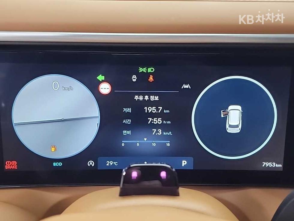2025 Hyundai Used Car photo