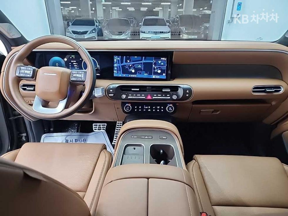 2025 Hyundai Used Car photo