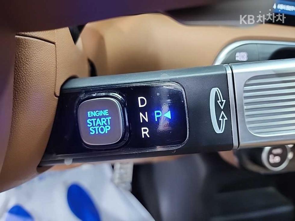 2025 Hyundai Used Car photo