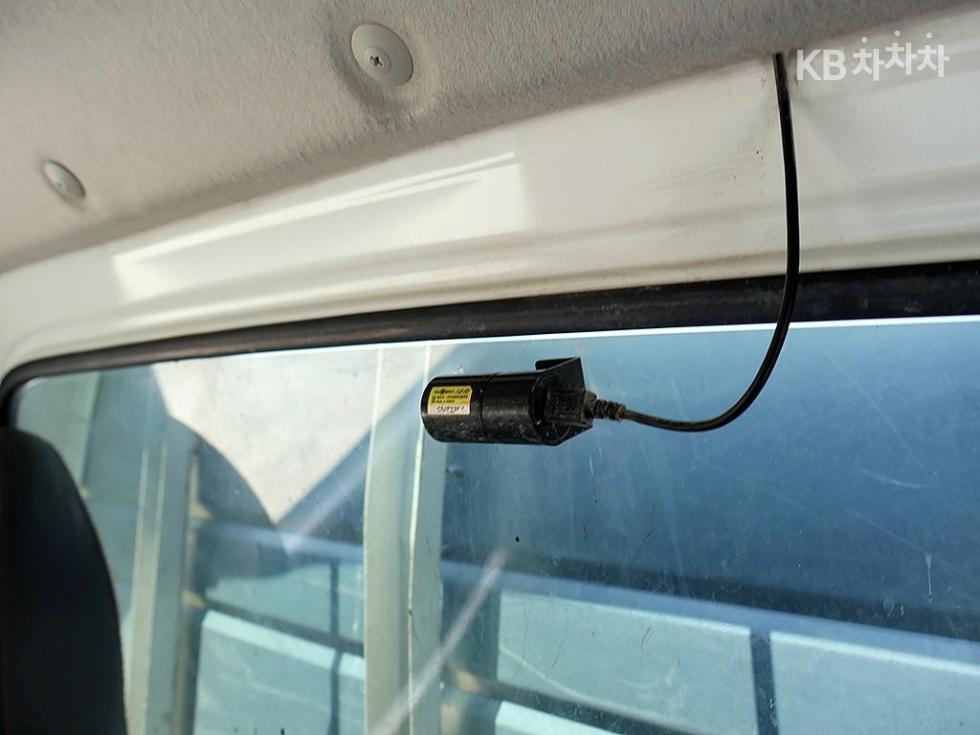 2023 - kia bongo iii