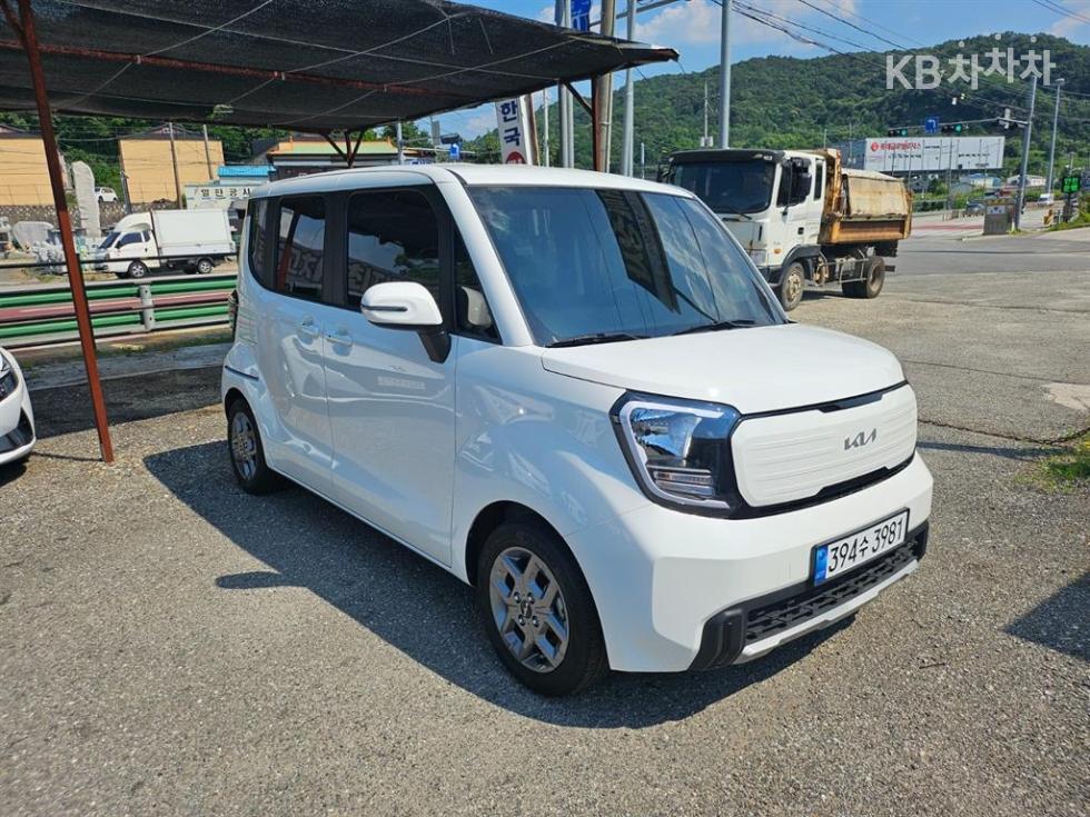 2023 - kia kia