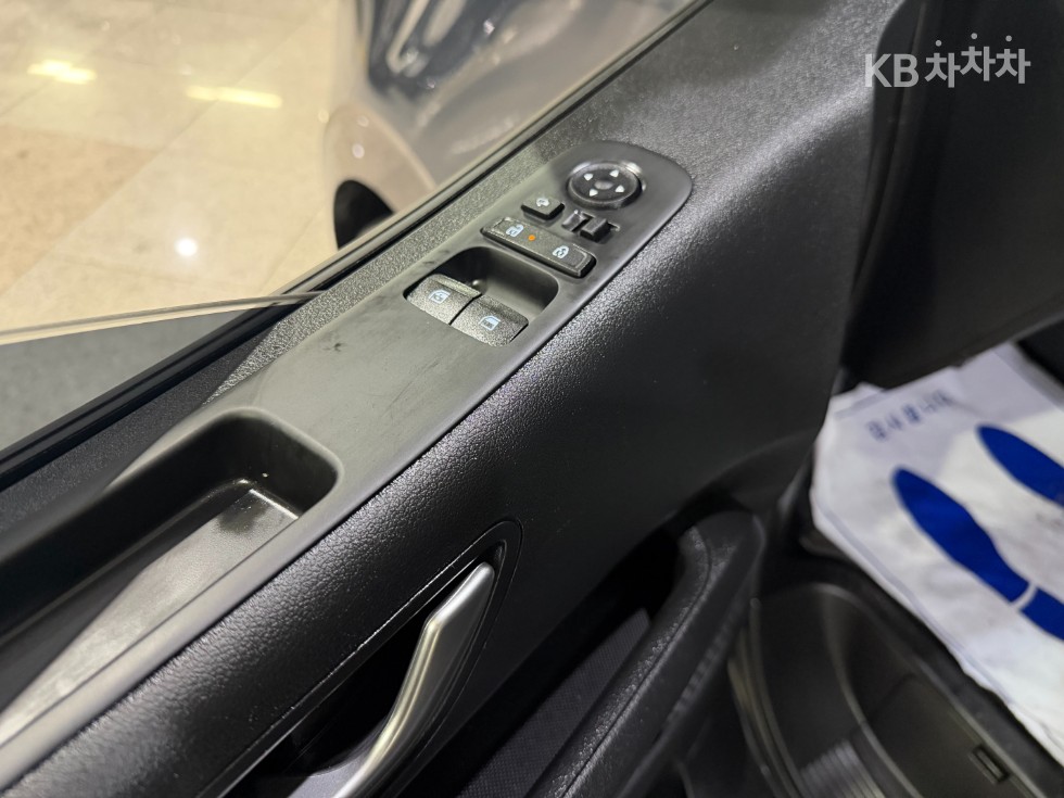 Hyundai Staria — miniaturë 15