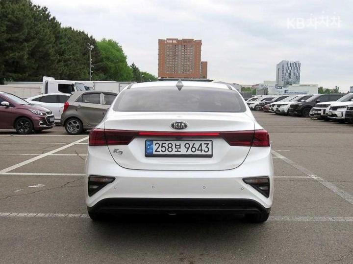 Kia K3 1.6 Gasoline Prestige — фото 3