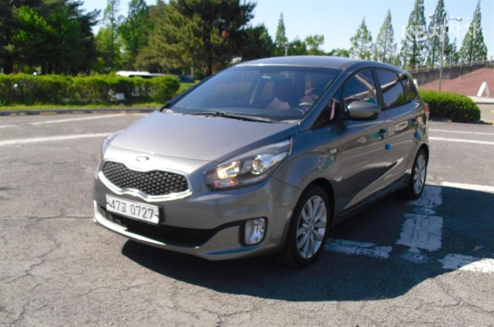 2016 kia carens