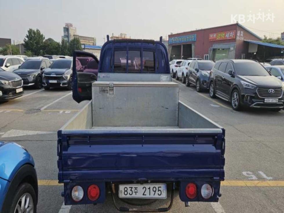 2014 - kia bongo iii